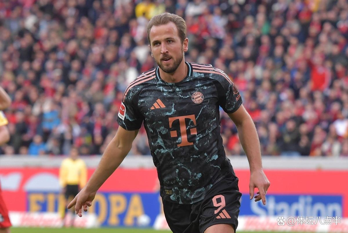 爱游戏体育赛事直播莱万多夫斯基意外战胜MAD，爆冷引爆全场！